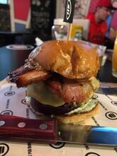 The Pub Burger
