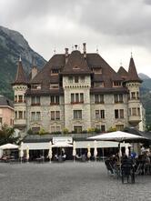 Couronne Bar & Restaurant