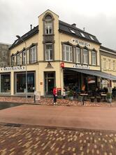 IJssalon-Lunchroom-Pizzeria Mezzaluna