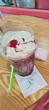 Shalala Cafe' X Studio (ชาลาล่า คาเฟ่)