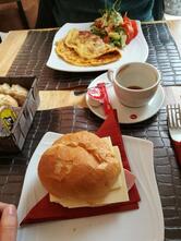 Esquina Food, Drinks and Coffee