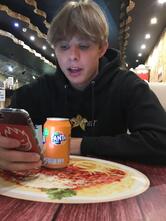 Huzur Pizerria Kebab Peer