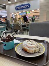 Cinnabon
