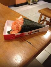 Naãg Temakeria + Japonês