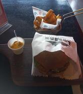 LeMax Hamburgueria Abelardo Bueno - Barra da Tijuca