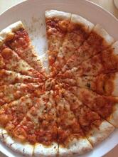 Royale Pizza - Delacroix