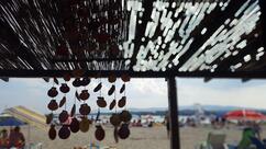 Барът на Гущера Южен плаж - Китен Коктейли Вкусна храна Детски кът