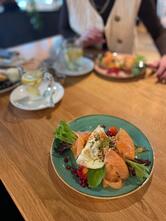 Two Hands Restaurant