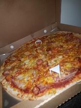 Gurmán Pizza