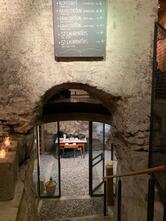 Weinkeller Felsenburg