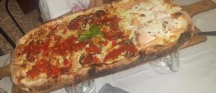 Pizzeria La Mezzaluna