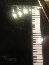 Cafe Piano