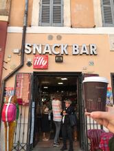 Bar & Snack