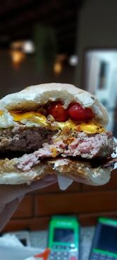 House Burguer Legítimo Na Brasa Desde 2016