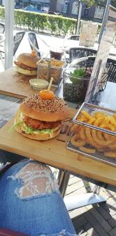 Johnny's Burger & O'Tacos