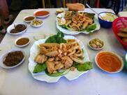 asmakalikhwa أسماك الإخوة poisson et poulet braisé