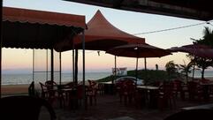 Gatões Restaurante na lagoa do Siri Marataízes ES