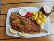 Fisch Blum - Westerland Neue Str. 2 - Fischfachgeschäft mit kleinem Bistro