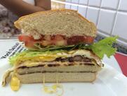 Big Bi Sucos e Sanduíches