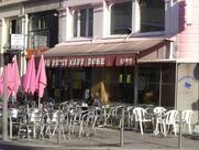 Le Petit Café Rose