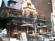 Pub Ozone Grande Allée