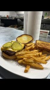Cade's Grill