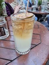 100 Gramm Bar & Lounge