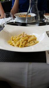 Johnny Pizzeria Tratteria