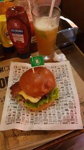 B Factory Hamburgueria