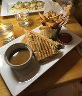 Oak Bistro