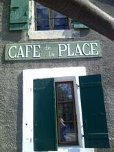 Café De La Place