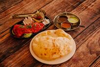 Gandhi78 - Réservation pour 6 personnes + 1 personne avec repas offert