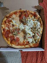 LEO'S PIZZERIA