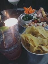 UGO Cocktail Bar - Bistrot