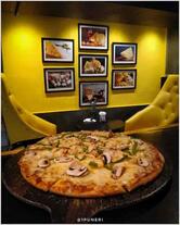 Crazy Cheesy Cafe - Sadashiv Peth