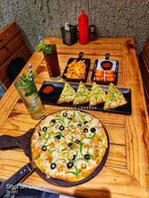 Maak-o-pizza & Sandwiches