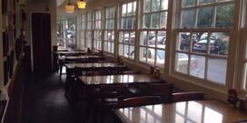 Famous 4th Street Delicatessen