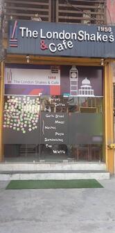 The London Shakes & Cafe