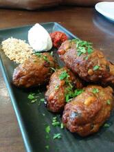 Four Hands Tapas & Pizza Restaurant
