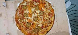 Domino's Pizza Bella Tuscany, Padur