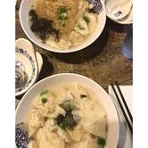 Sammi & Soupe Dumpling