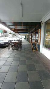 Redoubt Bar & Eatery