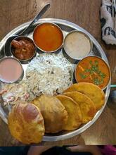 Hotel Maruti Wadakombada