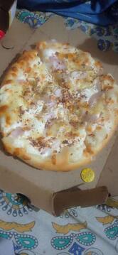 Your's Pizza Restaurant