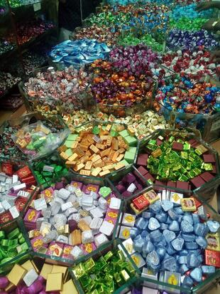 Zain Bakery And Hot Chips