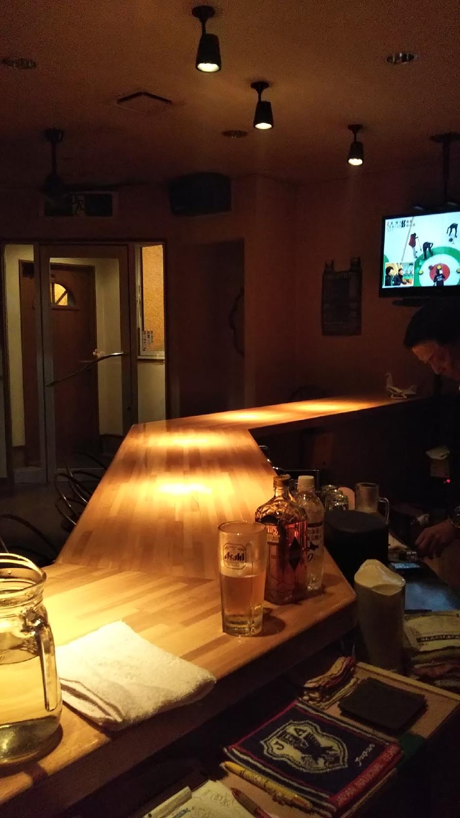 スナックダンテス（暖手巣）