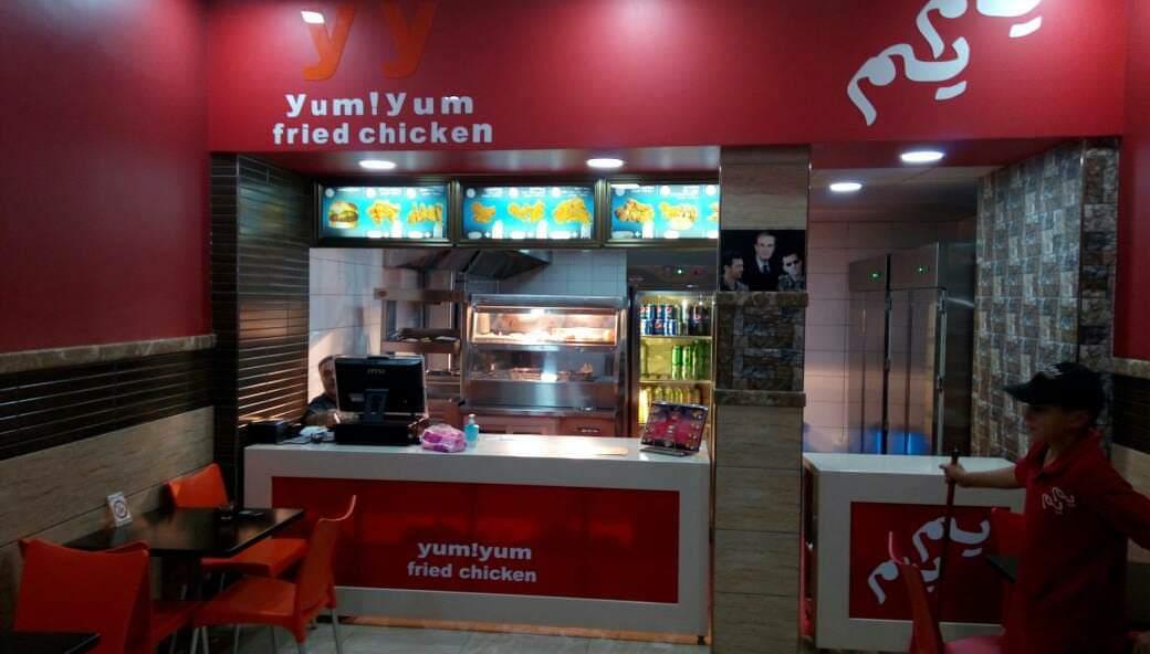 مطعم yum yum