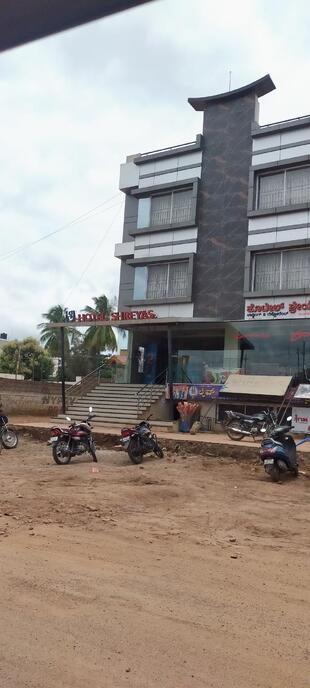 Hotel shreyas