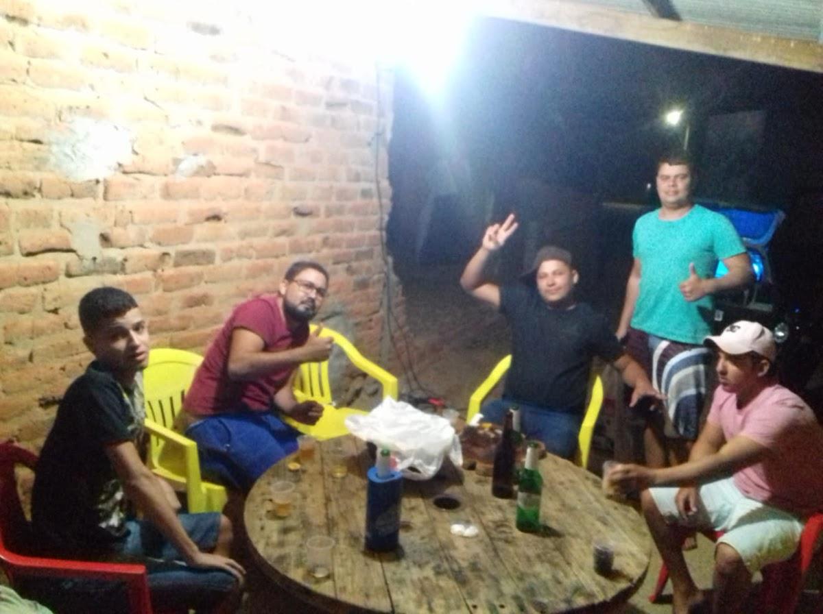 Salão Teus Cabelos E Lucas Bar