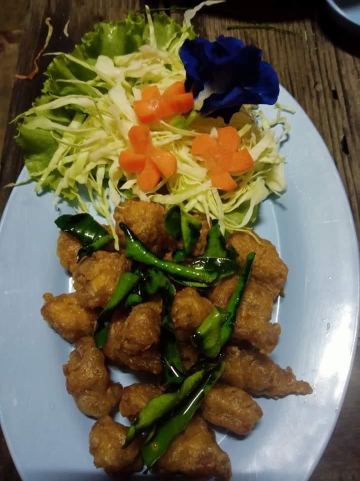 ครัวต้นรัก(อาหารอีสาน)